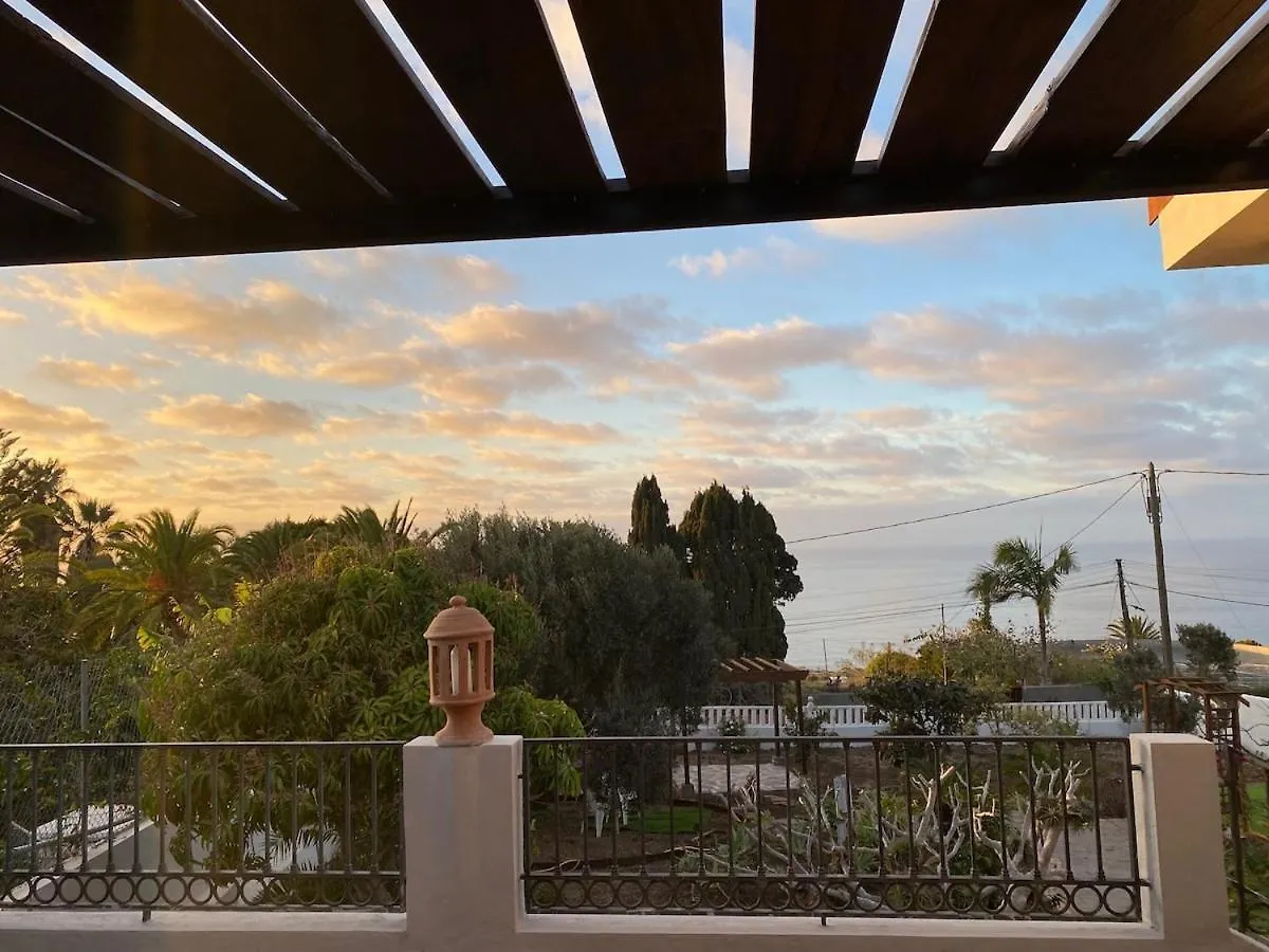 Villa De Lujo Con Jardin Privado Y Vistas Al Mar Tacoronte 0*,  Spanien