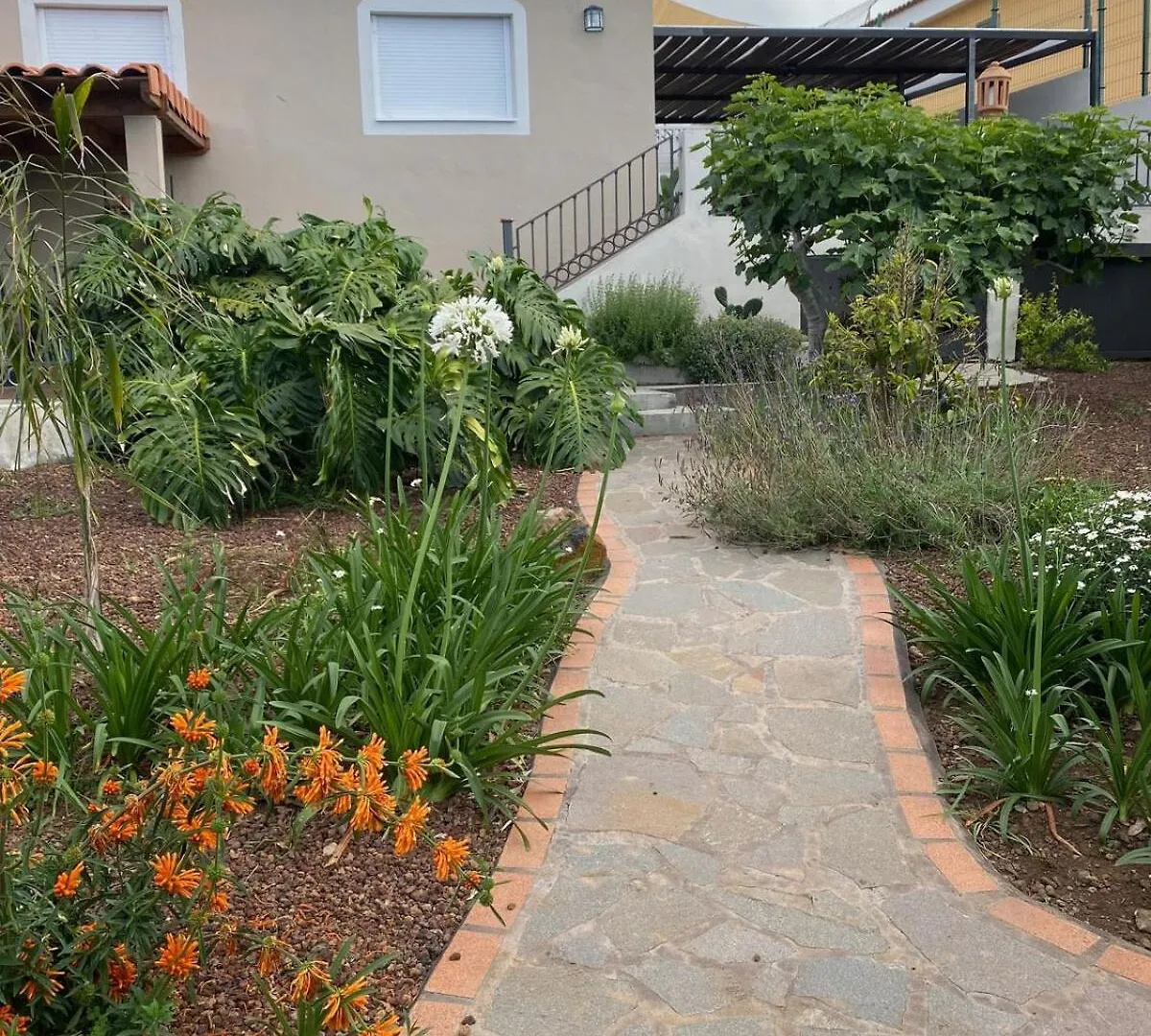 بيت للعطل Villa De Lujo Con Jardin Privado Y Vistas Al Mar تاكورونتي